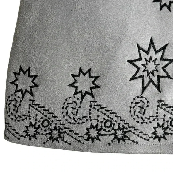 Seek The Label Gray Faux Suede Embroidered A-Line Mini Skirt Size S XS - Picture 5 of 10